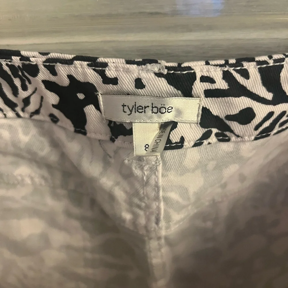 Tyler Boe Black‎ & White Animal Print Twill Frayed Jean